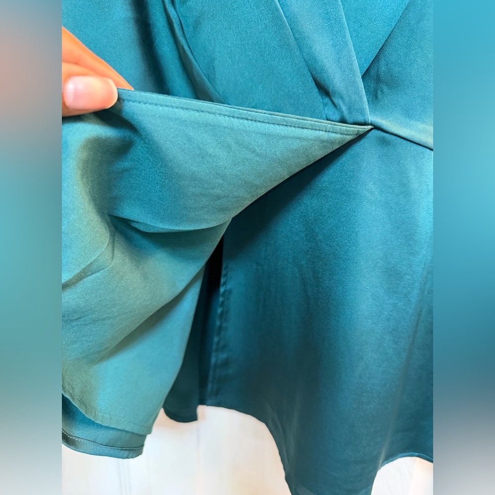 Express Teal Sleeveless Wrap Top - Picture 6 of 10
